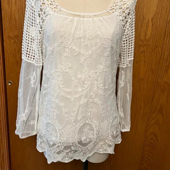Adiva - Long Sleeve Lace Overlay with Spaghetti Strap Camisole / White / Size L - Picture 1 of 14